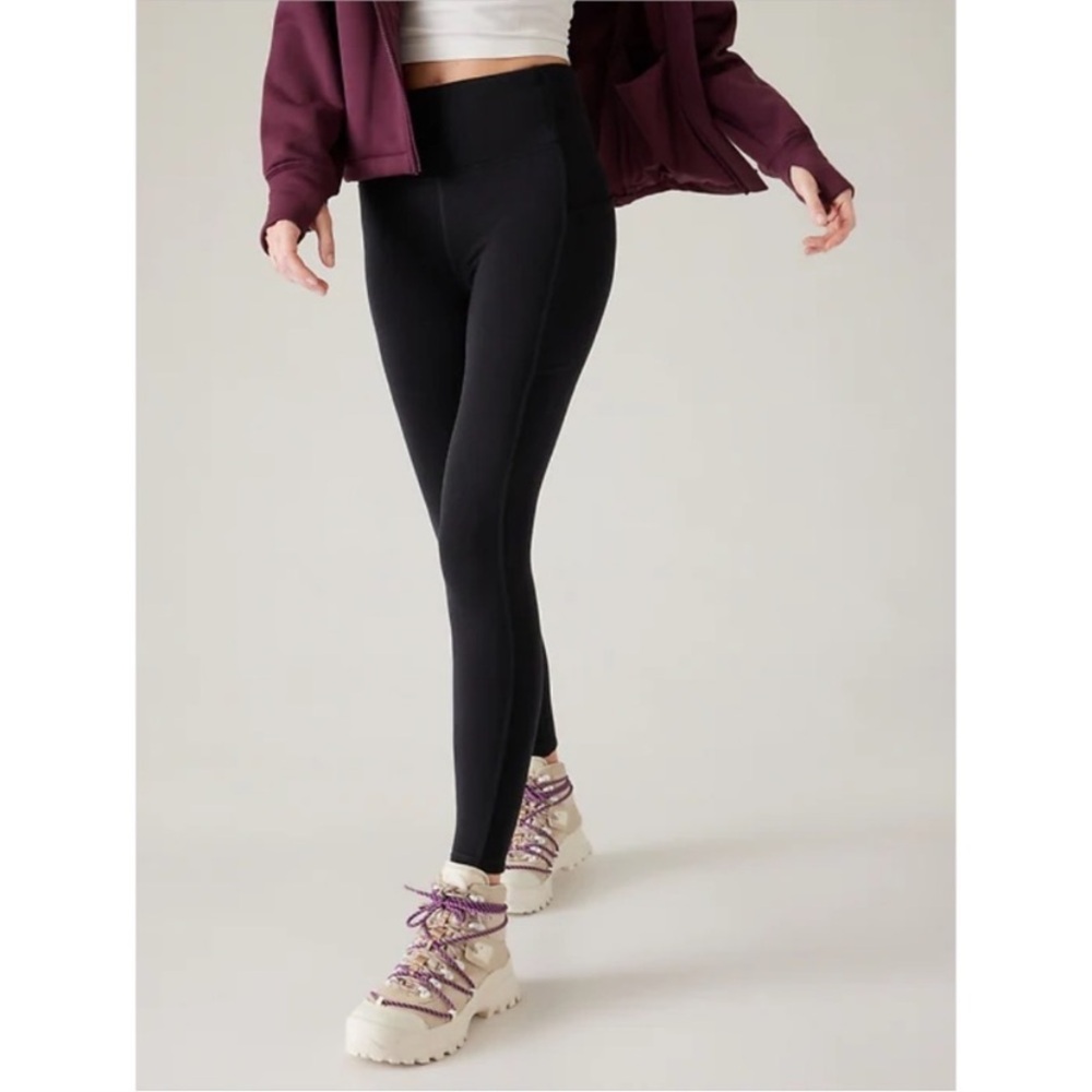 NWOT Athleta Black High-Rise Leggings